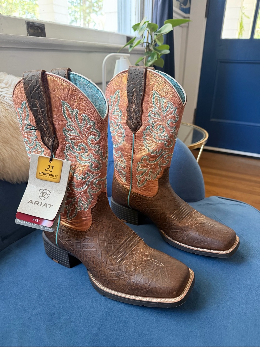 NWT Ariat Round Up StretchFit Wide Square Toe Western Boot
